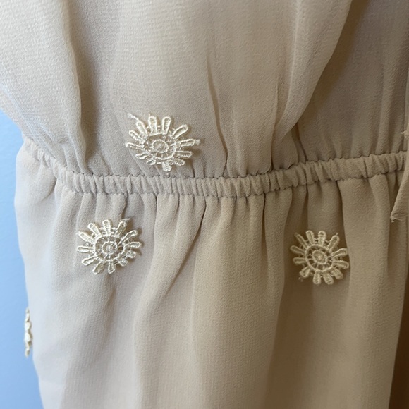 Romper - Picture 3 of 4